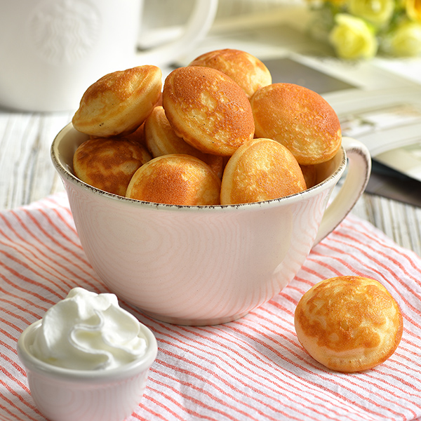 <h1 class='title_cn'>荷蘭風味小鬆餅;;中杯那堤 </h1><h3 class='title_en'>Dutch Pancake Bites;;Caffé Latte</h3>