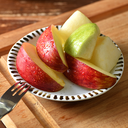 <h1 class='title_cn'>輕水果</h1><h3 class='title_en'>Seasonal Fruit</h3>