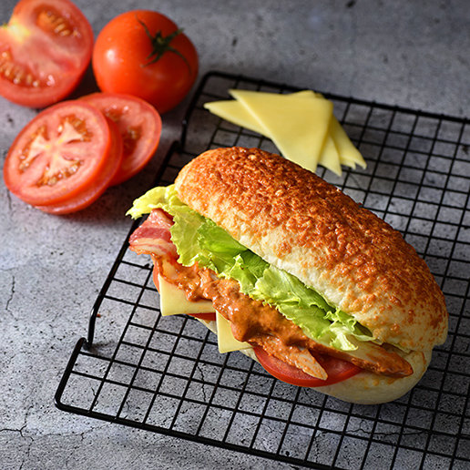 <h1 class='title_cn'>經典總匯三明治</h1><h3 class='title_en'>Club Sandwich</h3>