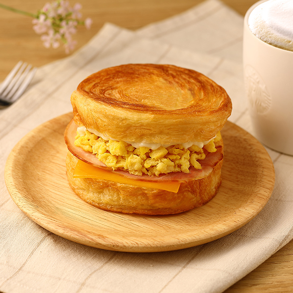 里肌炒蛋丹麥堡