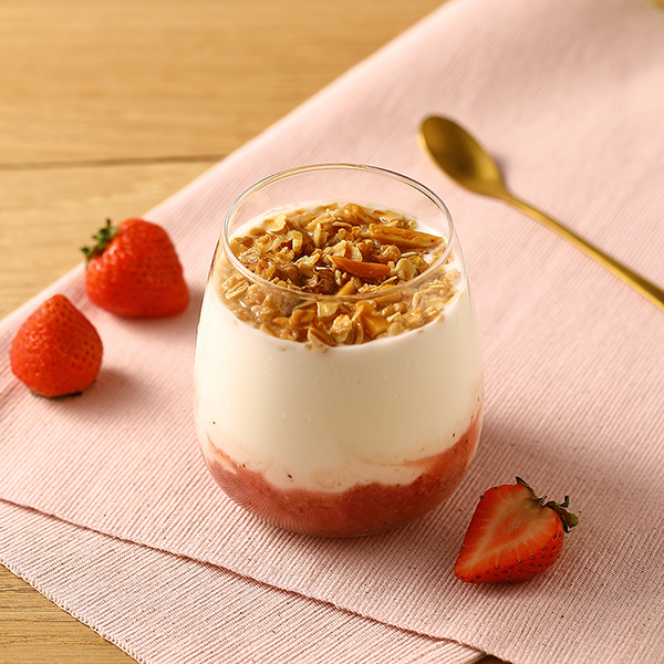 草莓燕麥優格